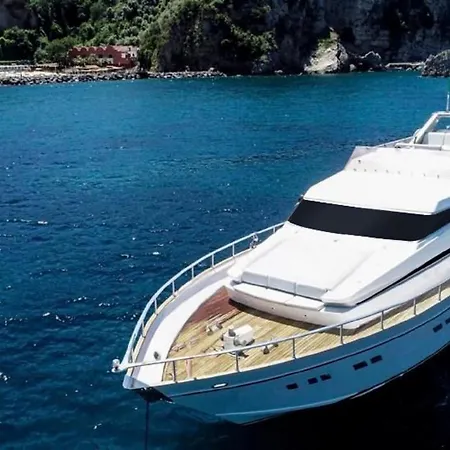 Botel Boat & Breakfast Lucretia, Luxury Yacht